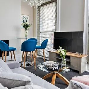 Finest Retreats - Clarence Parade Cheltenham