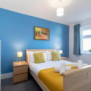 Spacious 3 Bed Cheltenham